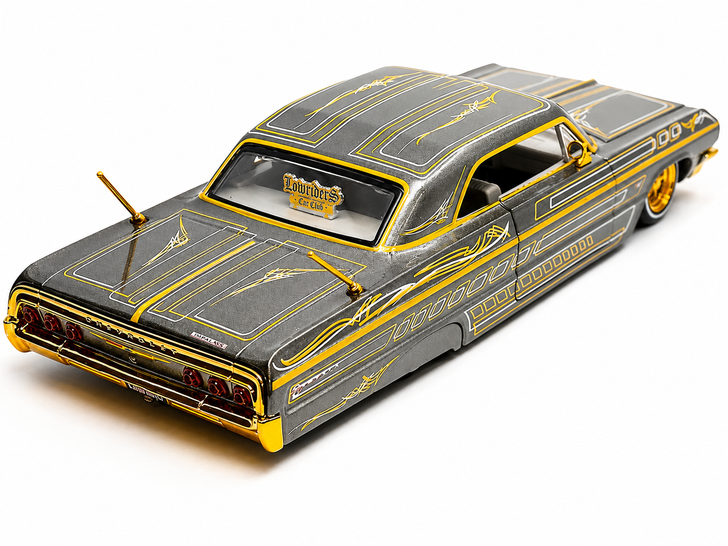 1964 Chevrolet Impala SS Lowrider Gray 1:26 Diecast Model Car Maisto